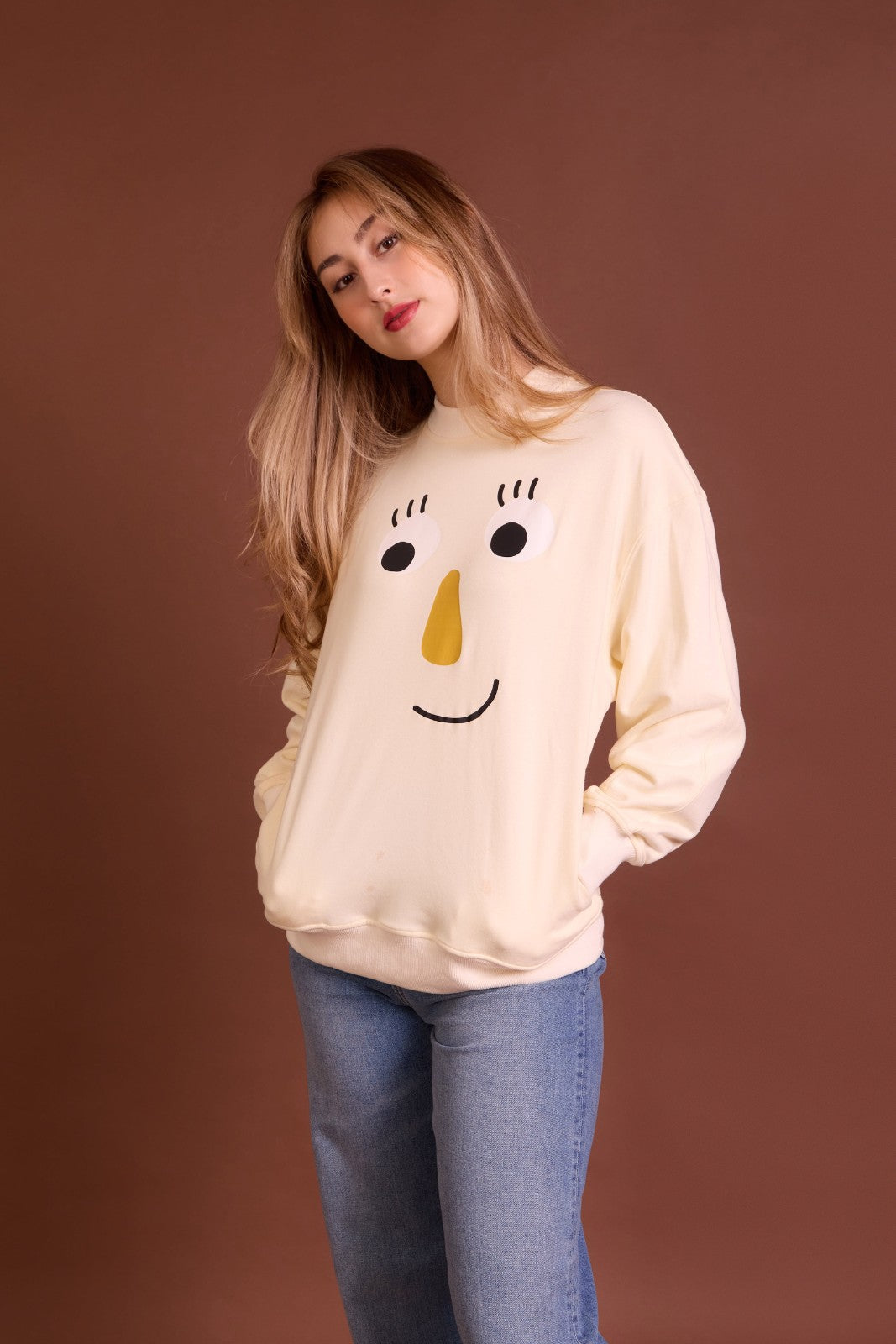 The Girl Peep Jumper in Beige – Kina & Tam